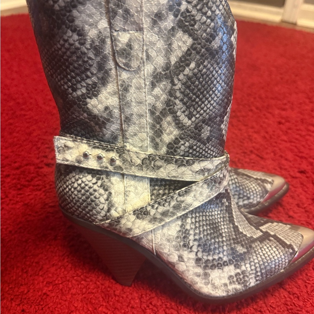 Women's Snakeskin Ankle Boots